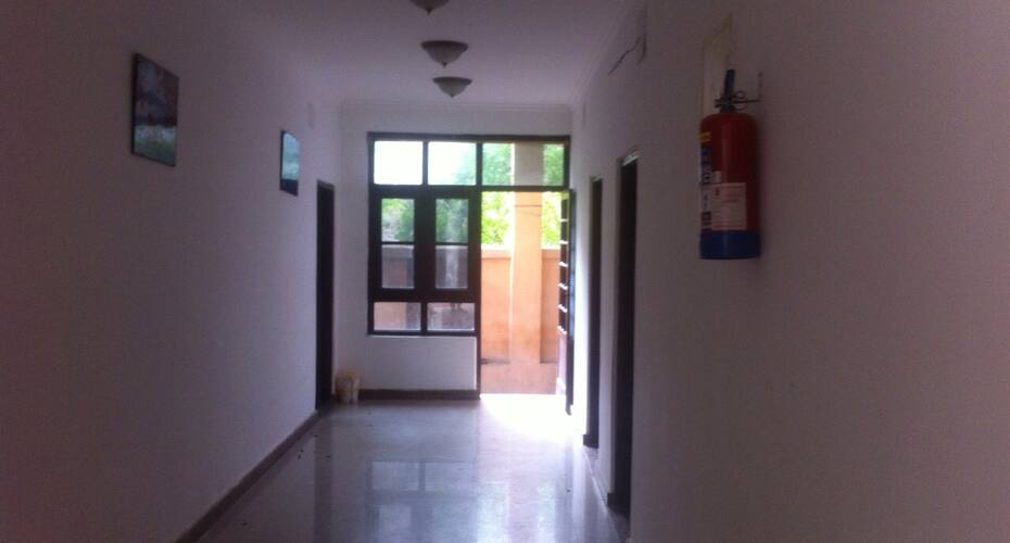 IMY Home Stay, Srinagar 2
